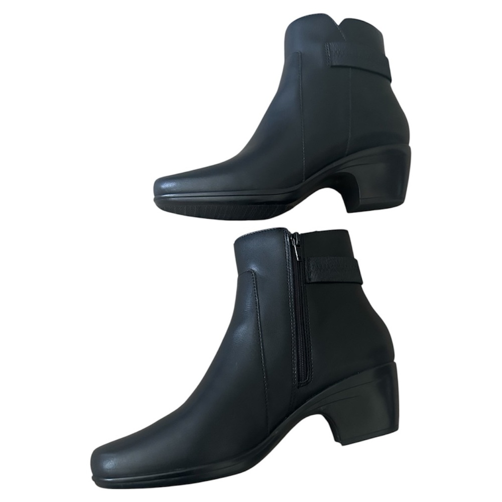 CLARKS  ANKLE BOOTIES  EMILY2 HOLLY,  BLACK LEATHER,  SIZE 10M - Picture 2 of 12